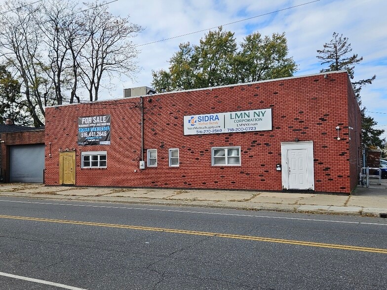 More Photos Of 474 Meacham Ave, Elmont Flex For Sale