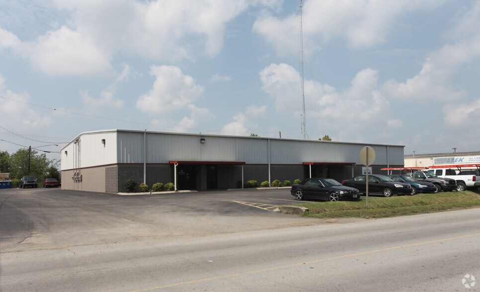 More Photos Of 201-207 Omohundro Pl, Nashville Industrial For Sale