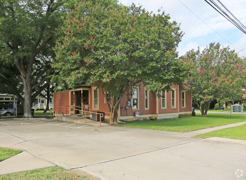 More Photos Of 903 Forest St, Georgetown Office For Sale