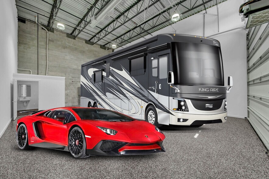 More Photos Of 861 NE Industrial Blvd, Jensen Beach Warehouse For Lease