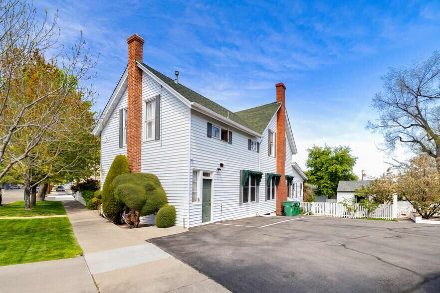 More Photos Of 652 Forest St, Reno Office Residential For Sale