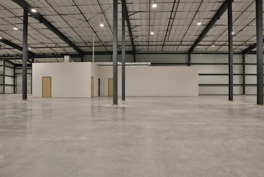 More Photos Of 251 Price Rd, Lexington Warehouse For Lease