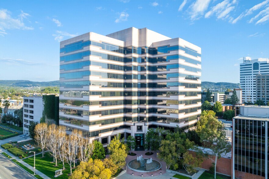 Primary Photo Of 21300 Victory Blvd, Woodland Hills Office For Lease