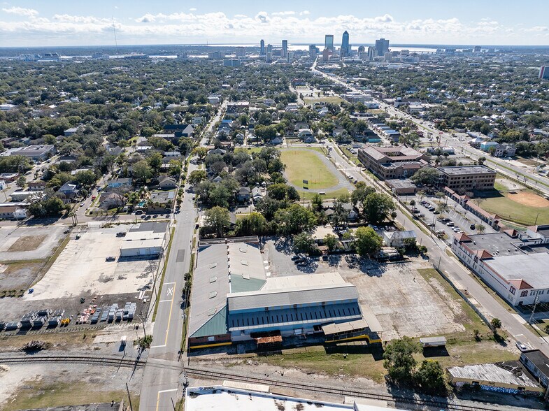 More Photos Of 2127 Hubbard St, Jacksonville Manufacturing For Sale