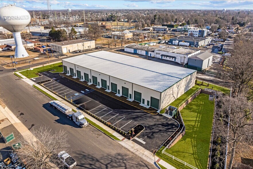More Photos Of 2209 Clement Ave, Pennsauken Warehouse For Lease