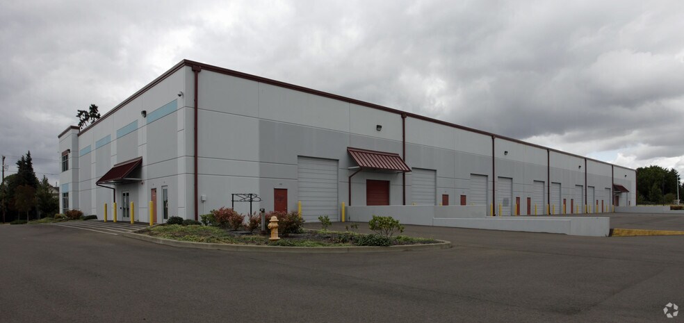More Photos Of 3160 Blossom Dr NE, Salem Flex For Lease