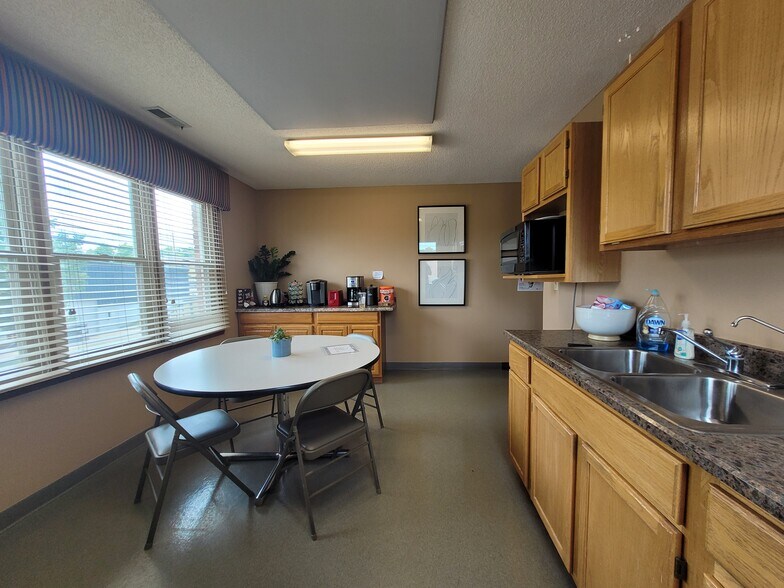 More Photos Of 300-314 W 1st St, Bloomington Office Residential For Sale