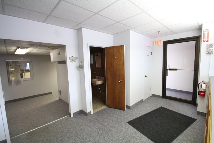 More Photos Of 7 Henry St, Worcester Light Manufacturing For Lease