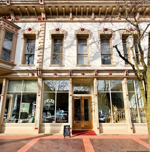 More Photos Of 424 Washington St, Columbus Loft Creative Space For Lease