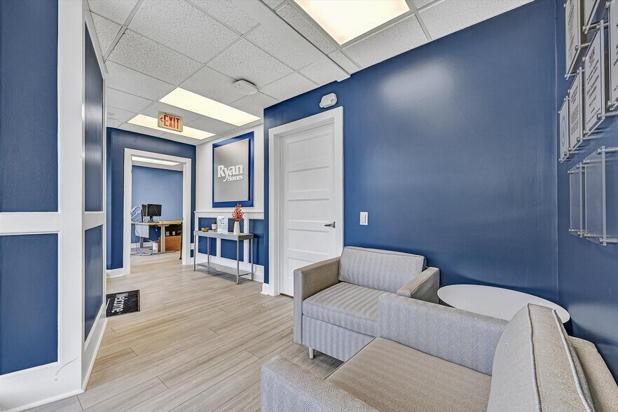 More Photos Of 3922 Electric Rd, Roanoke Office For Lease