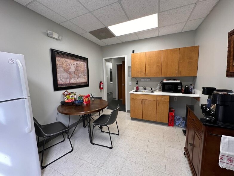 More Photos Of 7511 Mourning Dove Rd, Raleigh Office For Sale