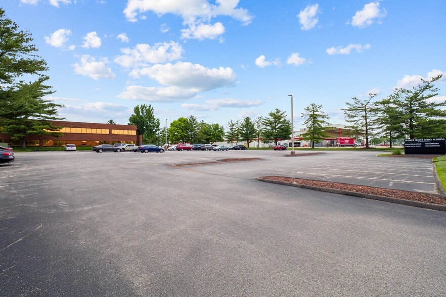 More Photos Of 141 Market Place Dr, Fairview Heights Office For Sale