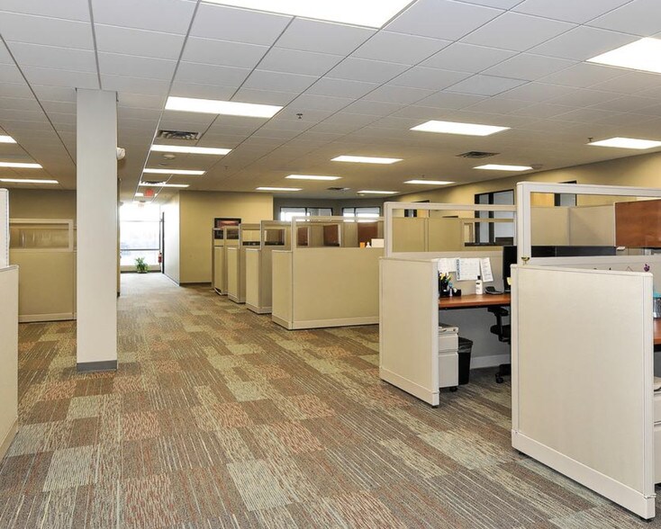 More Photos Of 9000 Quantrelle Ave NE, Otsego Office For Lease