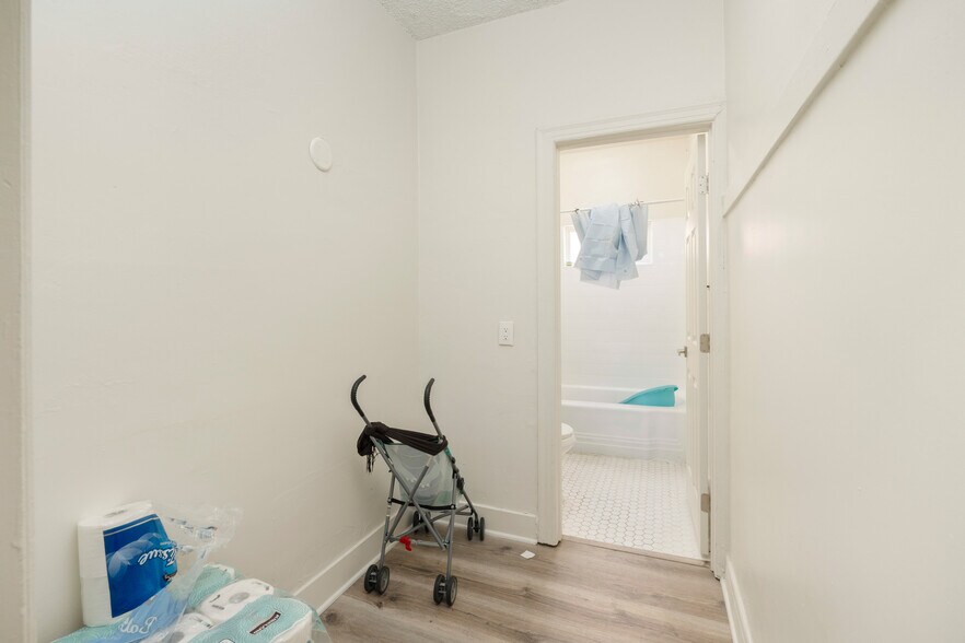 More Photos Of 600 N Soto St, Los Angeles Apartments For Sale