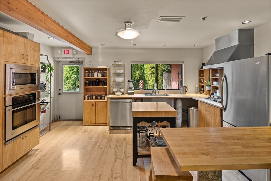 More Photos Of 45 Birch Blvd, Sedona Medical For Sale