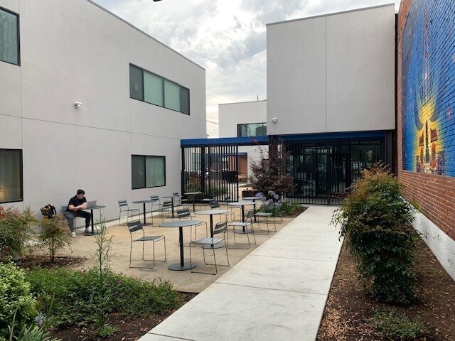 More Photos Of 1926 Park St, Alameda Loft Creative Space For Lease