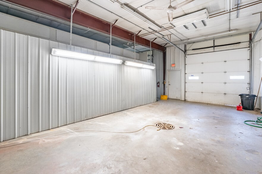 More Photos Of 459 Southgate Dr, Tomahawk Industrial For Sale