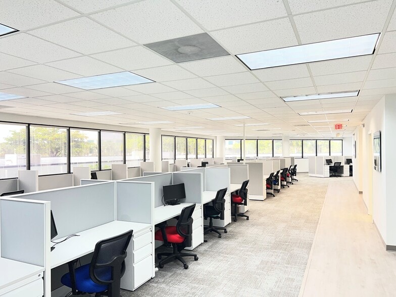 More Photos Of 3333 W Commercial Blvd, Fort Lauderdale Medical For Sale