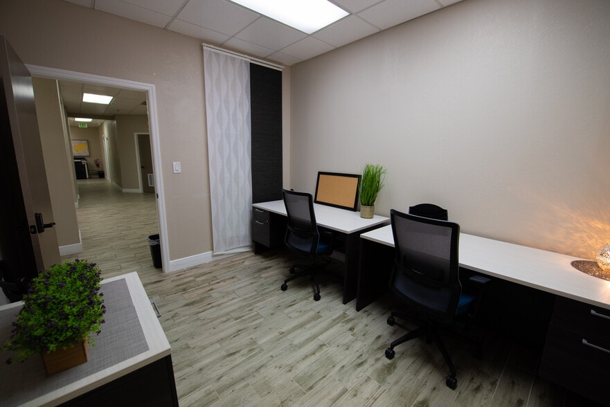 More Photos Of 1211 Tech Blvd, Tampa Manufacturing For Lease