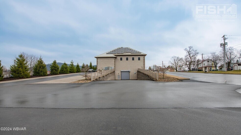 More Photos Of 635 N Loyalsock Ave, Montoursville Office For Sale