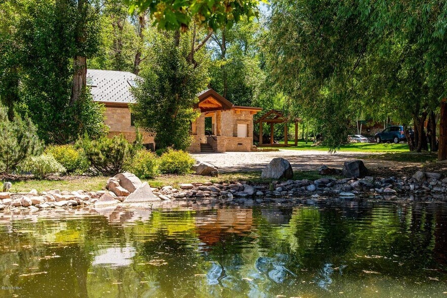 More Photos Of 4137 Highway 224, Park City Office For Sale