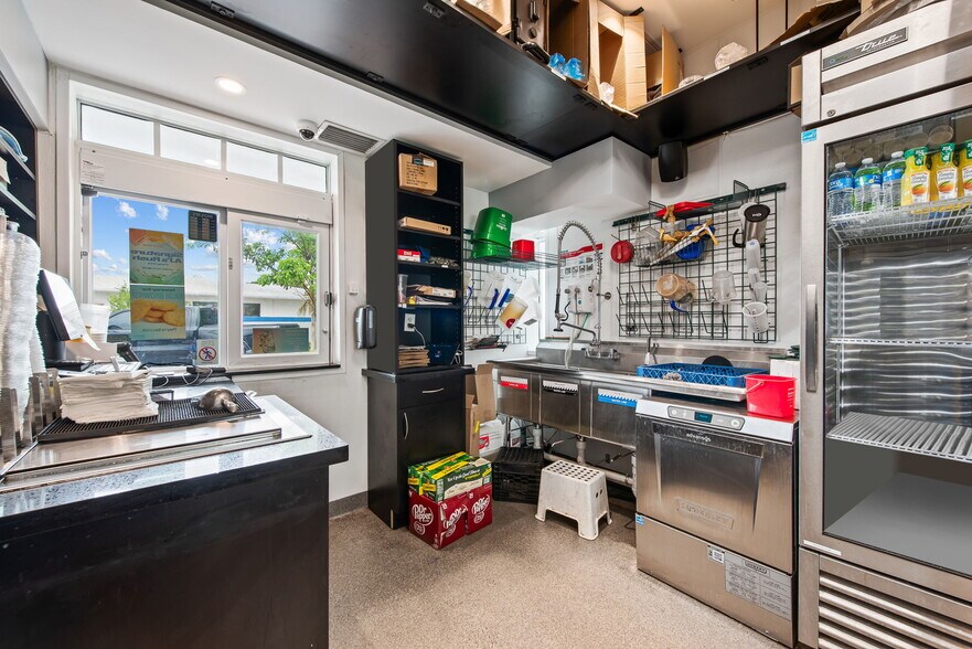More Photos Of 2690 N Andrews Ave, Wilton Manors Freestanding For Sale