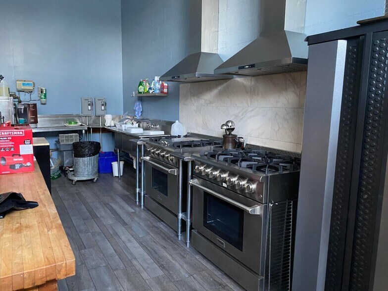 More Photos Of 16 Hillcrest Dr, Ravena Specialty For Sale