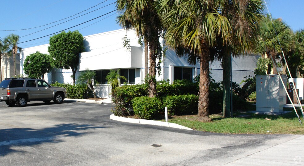 Primary Photo Of 3458 SW 15th St, Deerfield Beach Warehouse For Sale