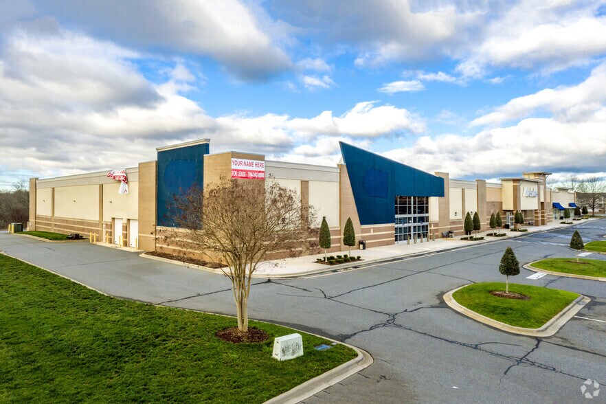 Primary Photo Of 6110-6130 Bayfield Pky, Concord Unknown For Lease