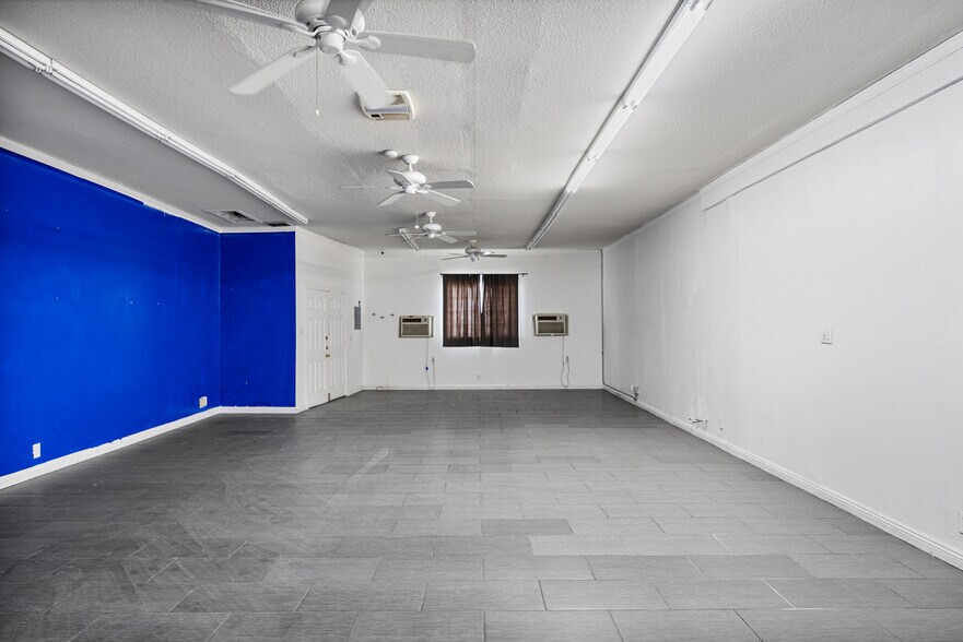 More Photos Of 13052 Hawthorne Blvd, Hawthorne General Retail For Lease