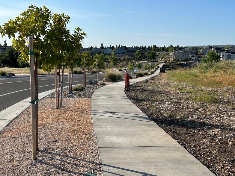 More Photos Of Corner of Yosemite & Humboldt, Chico Land For Sale