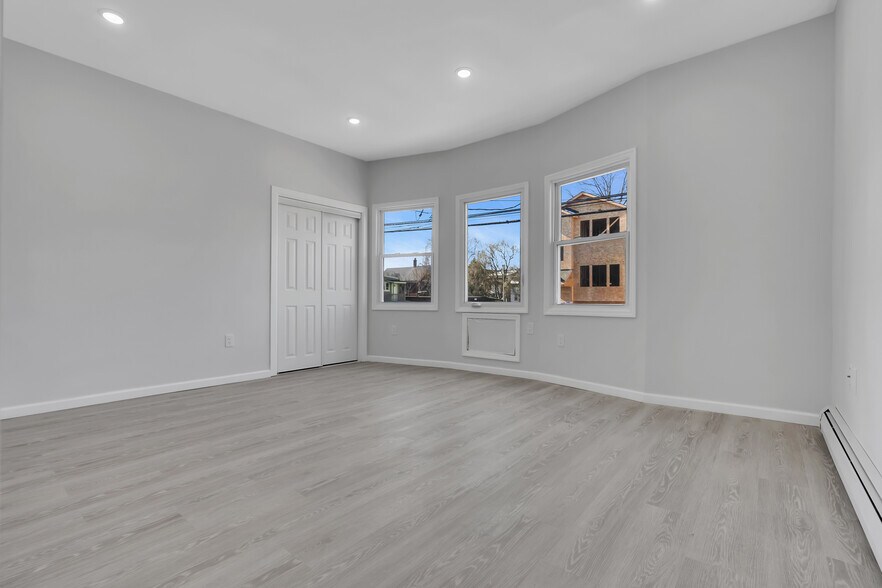 More Photos Of 167-169 Smith St, Elizabeth Apartments For Sale