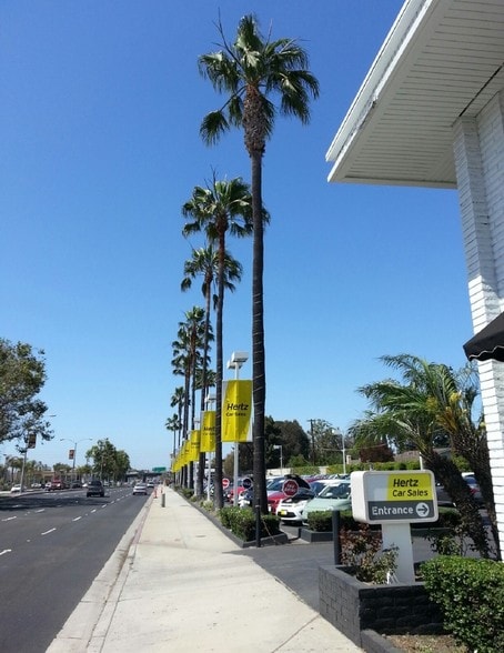 More Photos Of 3130 Harbor Blvd, Costa Mesa Freestanding For Lease