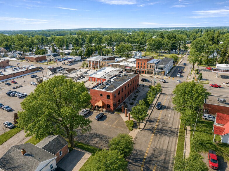 More Photos Of 107 S Main St, Almont Restaurant For Lease
