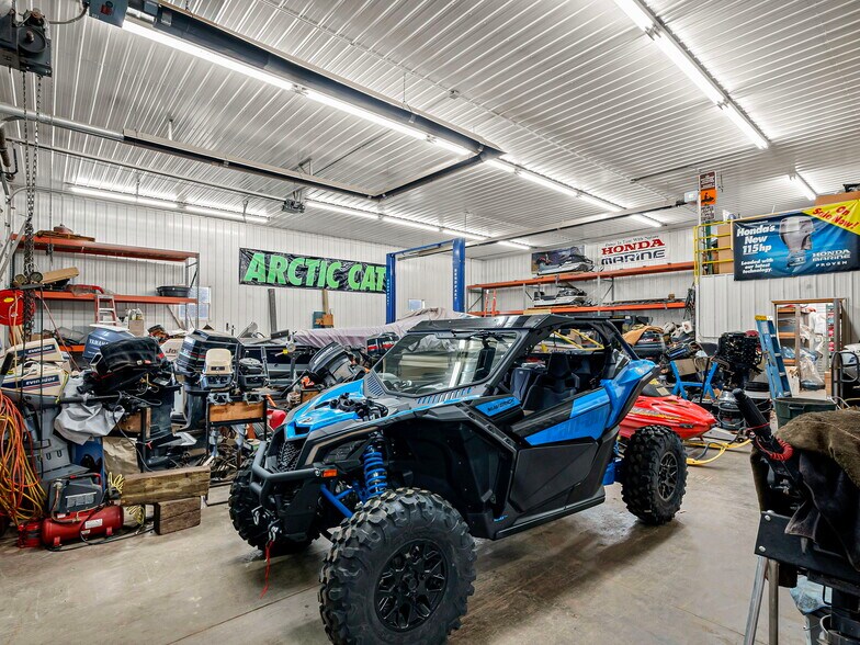 More Photos Of 2335 W Main St, Red Wing Auto Repair For Sale