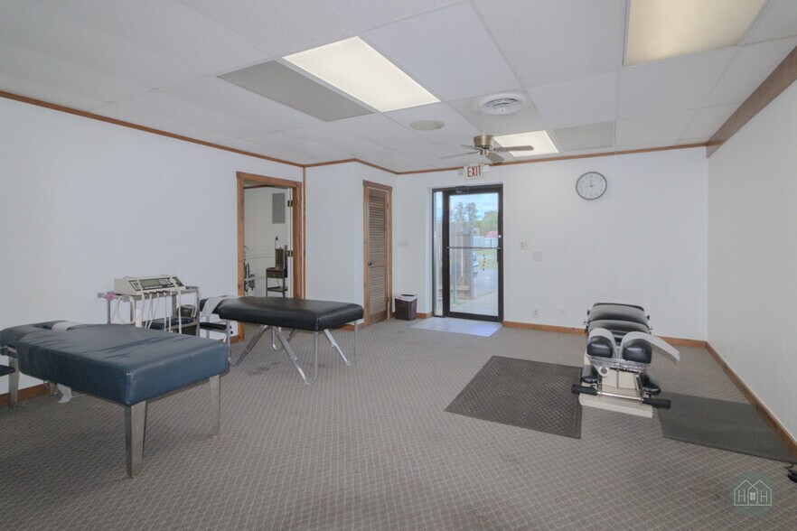 More Photos Of 3720 Wilbarger St, Vernon Flex For Sale