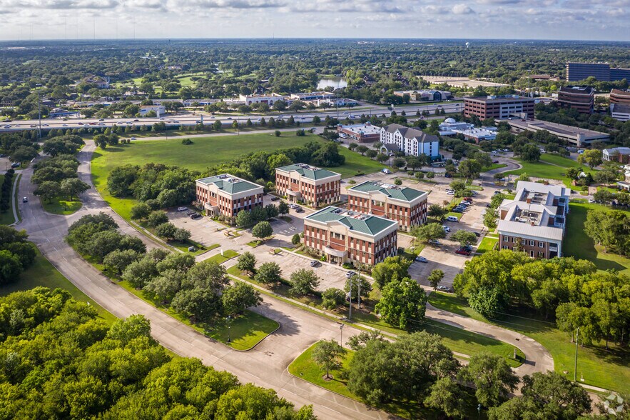 More Photos Of 52 Sugar Creek Center Blvd, Sugar Land Office For Lease