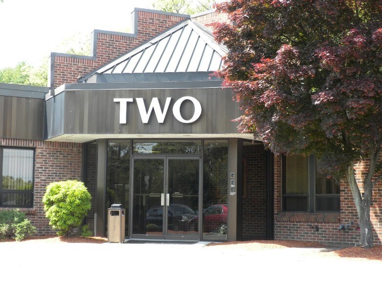 More Photos Of 2 Electronics Ave, Danvers Office For Lease