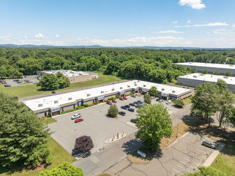 More Photos Of 72 Shaker Rd, Enfield Light Manufacturing For Lease