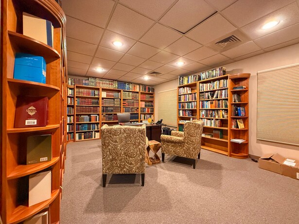 More Photos Of 6509 Hudspeth Rd, Harrisburg Office For Sale
