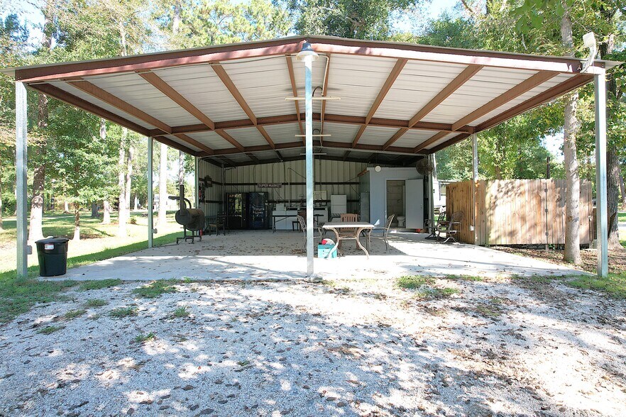 More Photos Of 6300 FM 3081, Willis Manufactured Housing Mobile Home Park For Sale