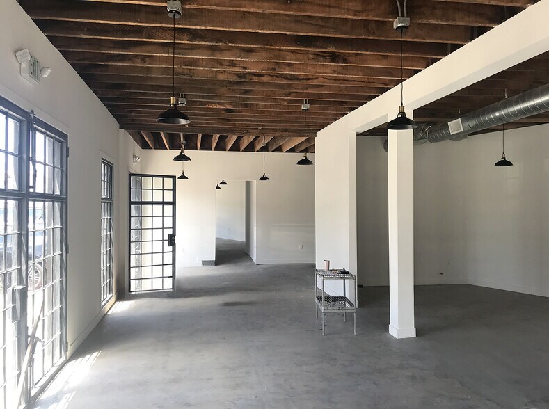 More Photos Of 651 Anderson St, Los Angeles Showroom For Lease