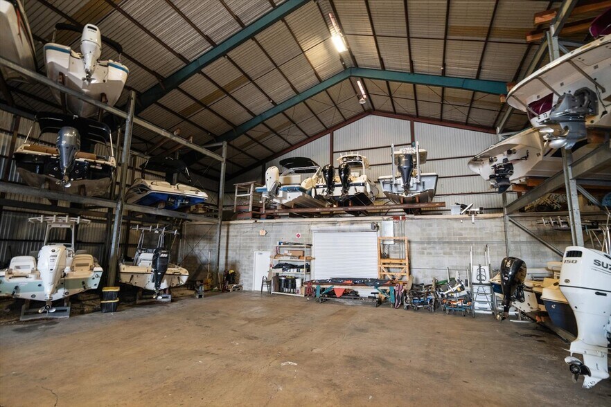 More Photos Of 2400 Bayshore Blvd, Dunedin Marina For Sale