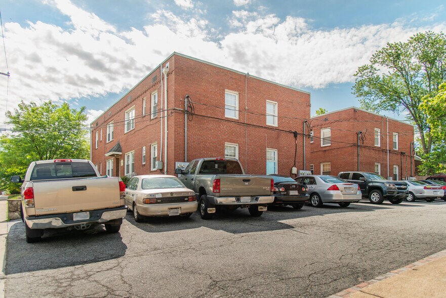 More Photos Of 200-204 S Veitch St, Arlington Apartments For Sale