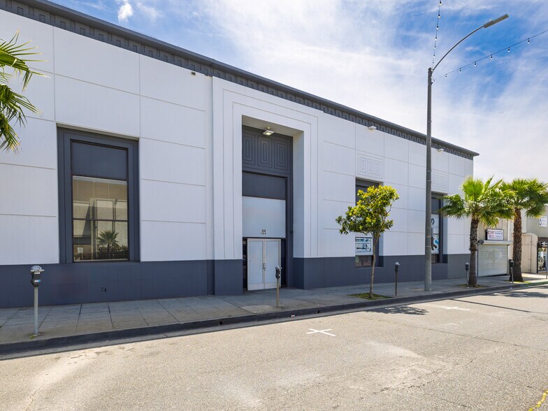 More Photos Of 320-330 E Manchester Blvd, Inglewood Bank For Lease