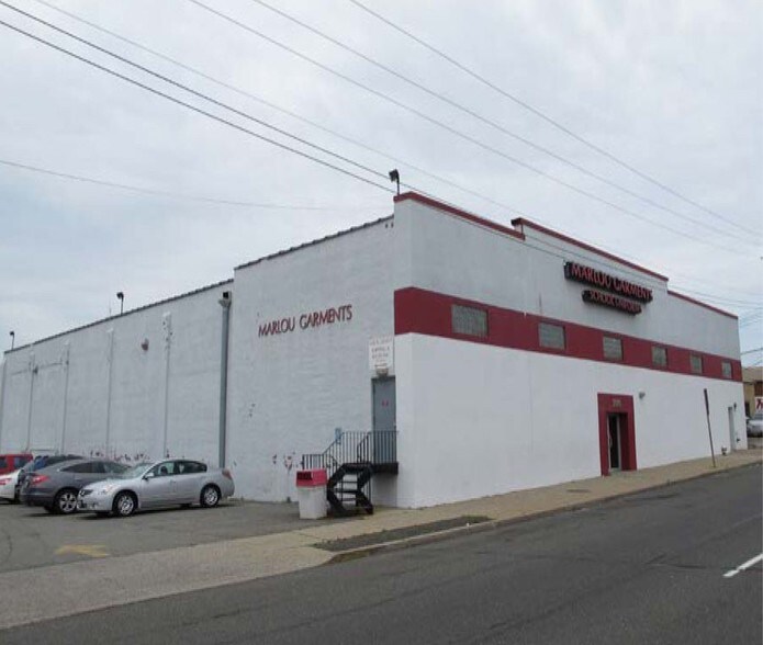 More Photos Of 2115 Jericho Tpke, New Hyde Park Manufacturing For Lease
