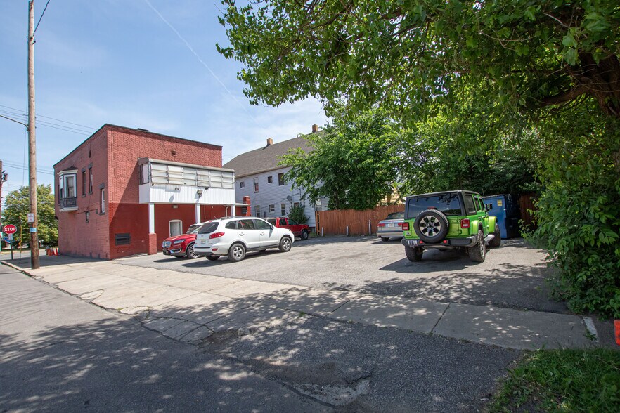 More Photos Of 6602 Harvard Ave, Cleveland General Retail For Sale