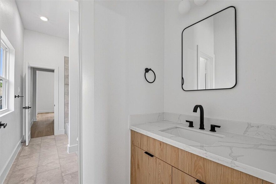 More Photos Of 7840 Nashville Unit A/B Street, Houston Apartments For Sale