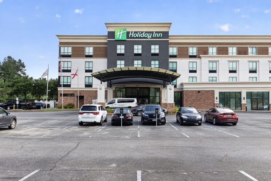 More Photos Of 3630 Springhill Memorial Dr S, Mobile Hotel For Sale
