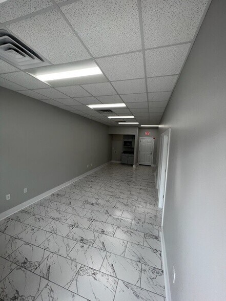 More Photos Of 625 Treeland Dr, Ladson Light Distribution For Lease